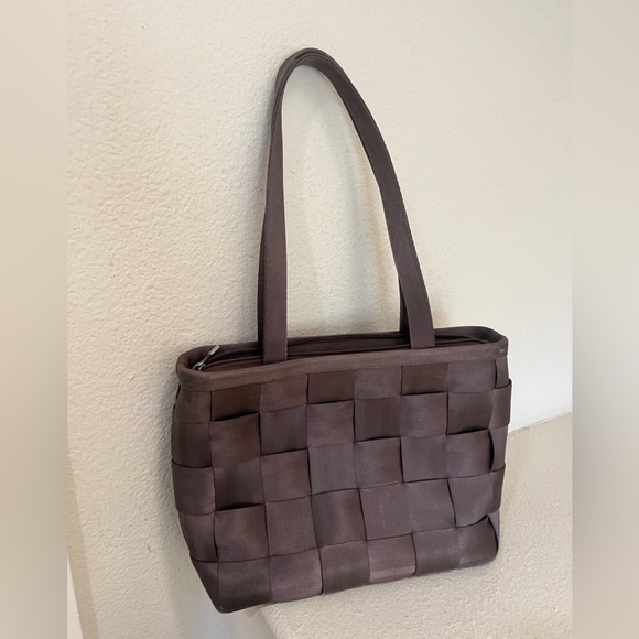 - Harveys Seatbelt Large Brown Cross Woven Drop Handle Tote‎ Purse Satchel … - Picture 7 of 10